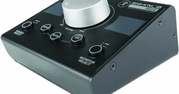 MACKIE Big Knob Passive - CONTROLLER PASSIVO PER STUDIO MONITOR 2x2 Offerta Lampo