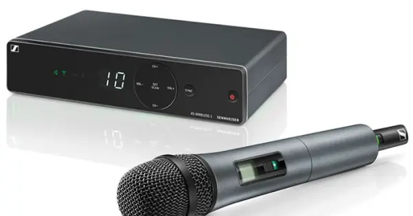 SENNHEISER XSW 1 825 E Band - SISTEMA MICROFONICO PALMARE WIRELESS (E-Range) 821-832 / 863-865MHz Non Perdere
