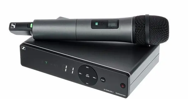 SENNHEISER XSW 1 835 E - SISTEMA MICROFONICO PALMARE WIRELESS (E-Range) 821 - 832/ 863 - 865 MHz Prezzo Di Fabbrica
